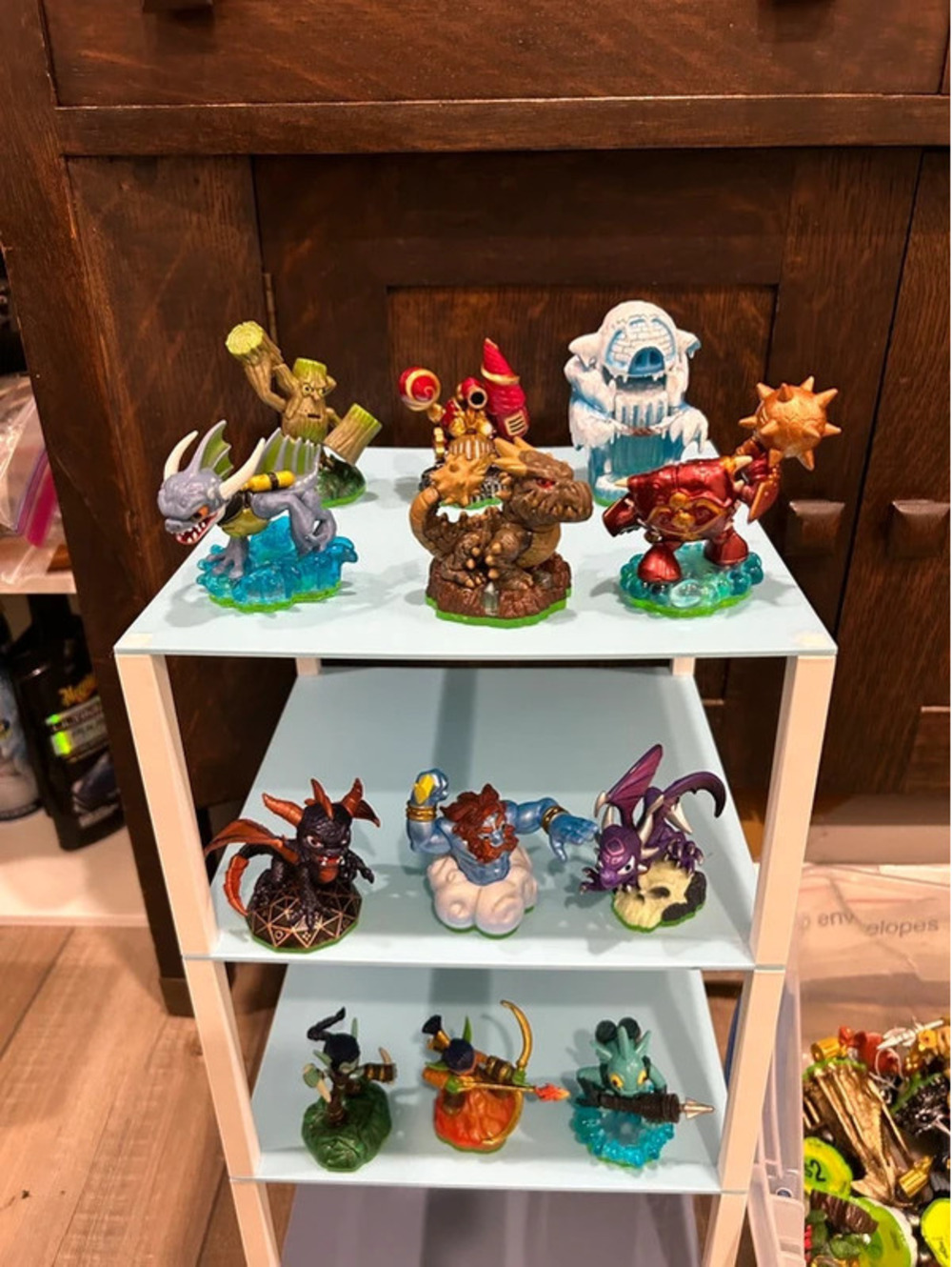Skylanders Spyros Adventure Lot of 12 Figures Green Base Dark Spyro Gill Grunt